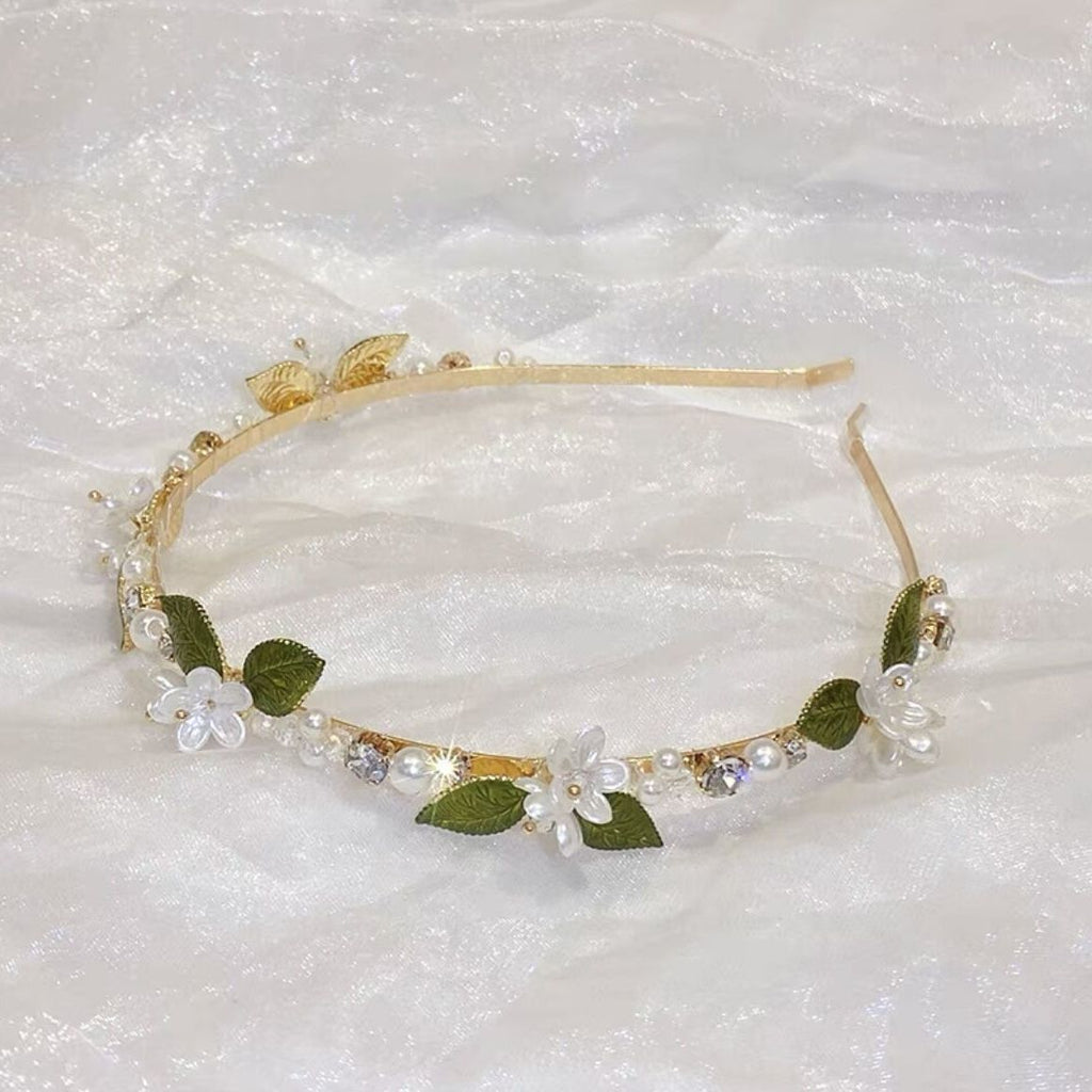 Ladies Go Out With Sweet Pearl Flower Hair Bands
